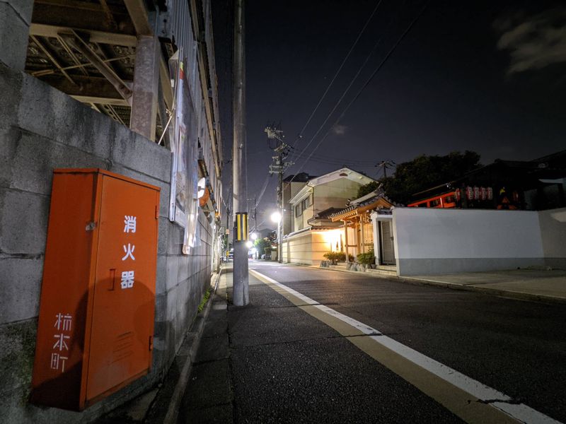 超広角カメラ+夜景モード